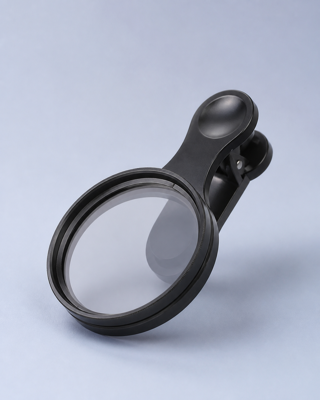Clip-on 52 mm CPL filter detail view